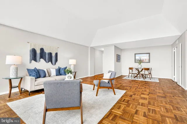 $369,000 | 700 7th Street Southwest, Unit 826, Washington, DC 20024