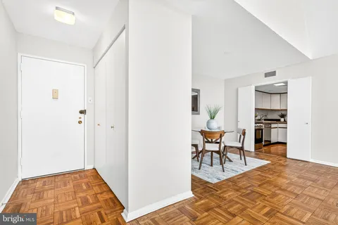 $369,000 | 700 7th Street Southwest, Unit 826, Washington, DC 20024