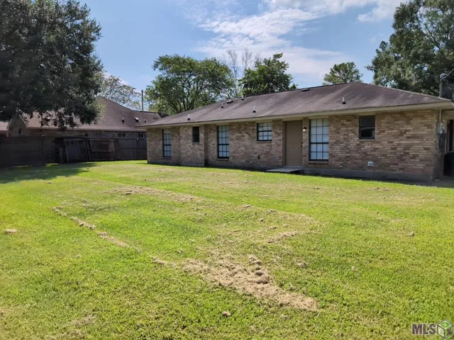 $1,750 | Undisclosed Address, Gonzales, LA 70737