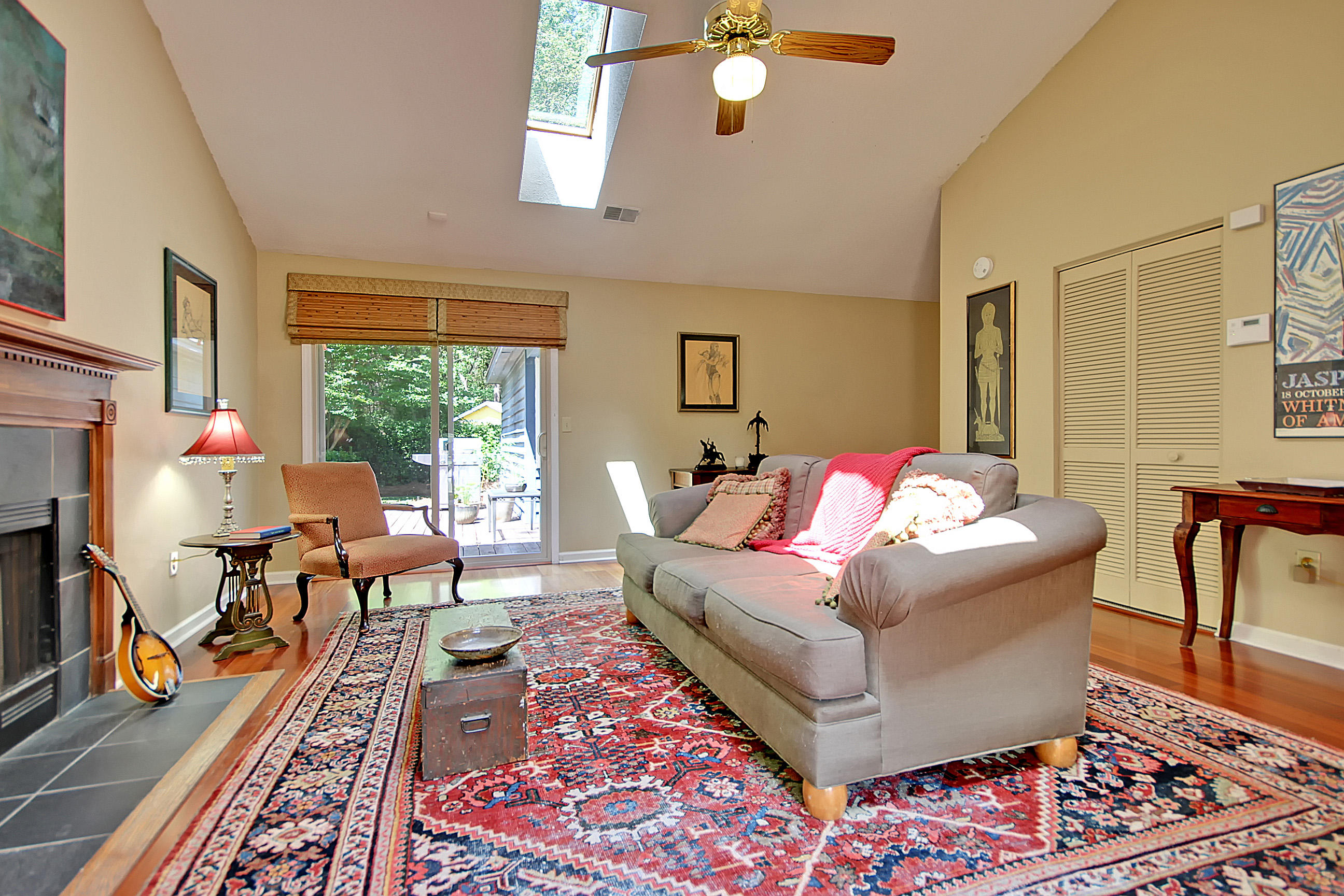 1261 Llewellyn Road Mount Pleasant, SC 29464 - Photo 16 of 27 Living Room