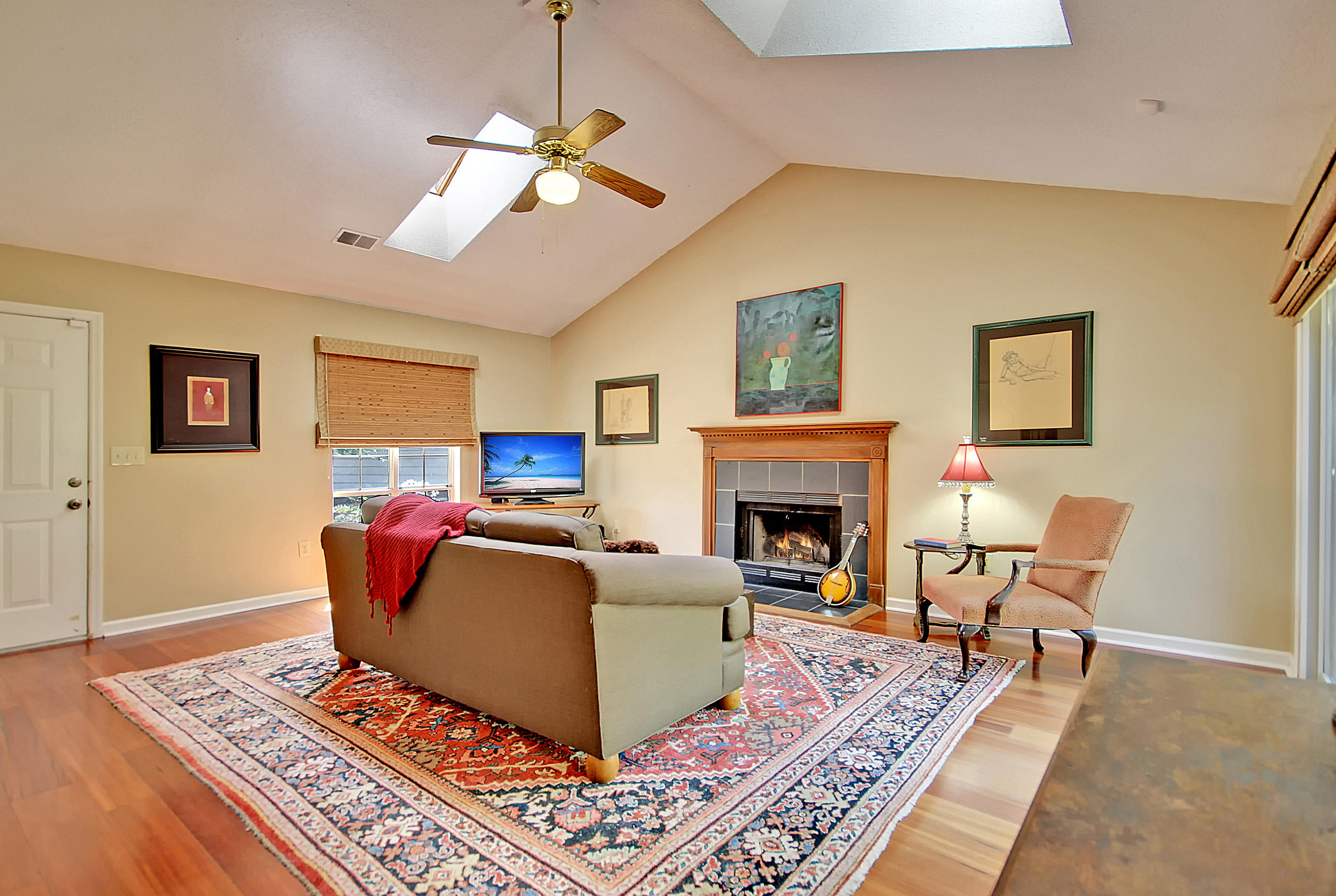 1261 Llewellyn Road Mount Pleasant, SC 29464 - Photo 18 of 27 Living Room