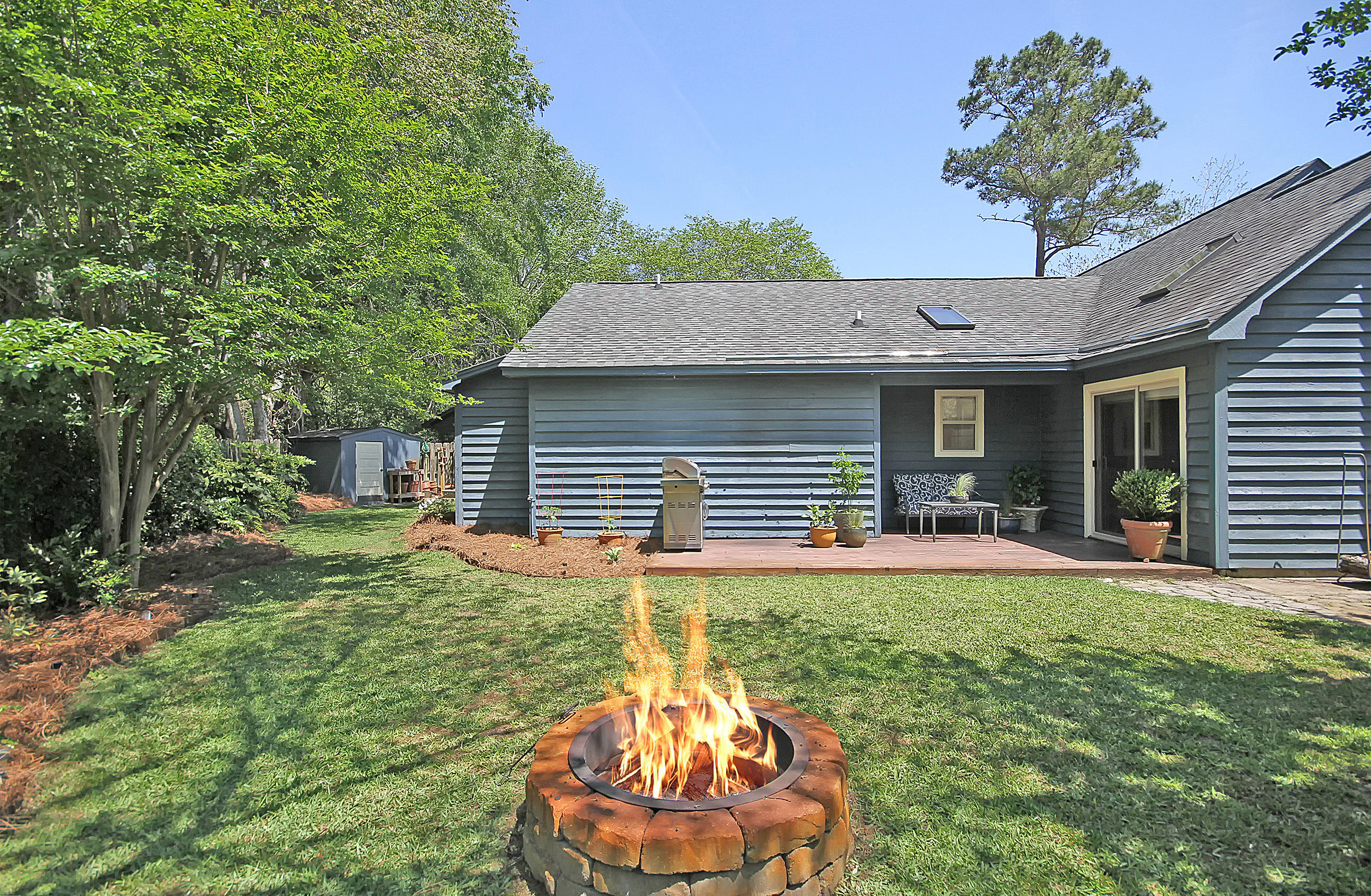 1261 Llewellyn Road Mount Pleasant, SC 29464 - Photo 9 of 27 Backyard