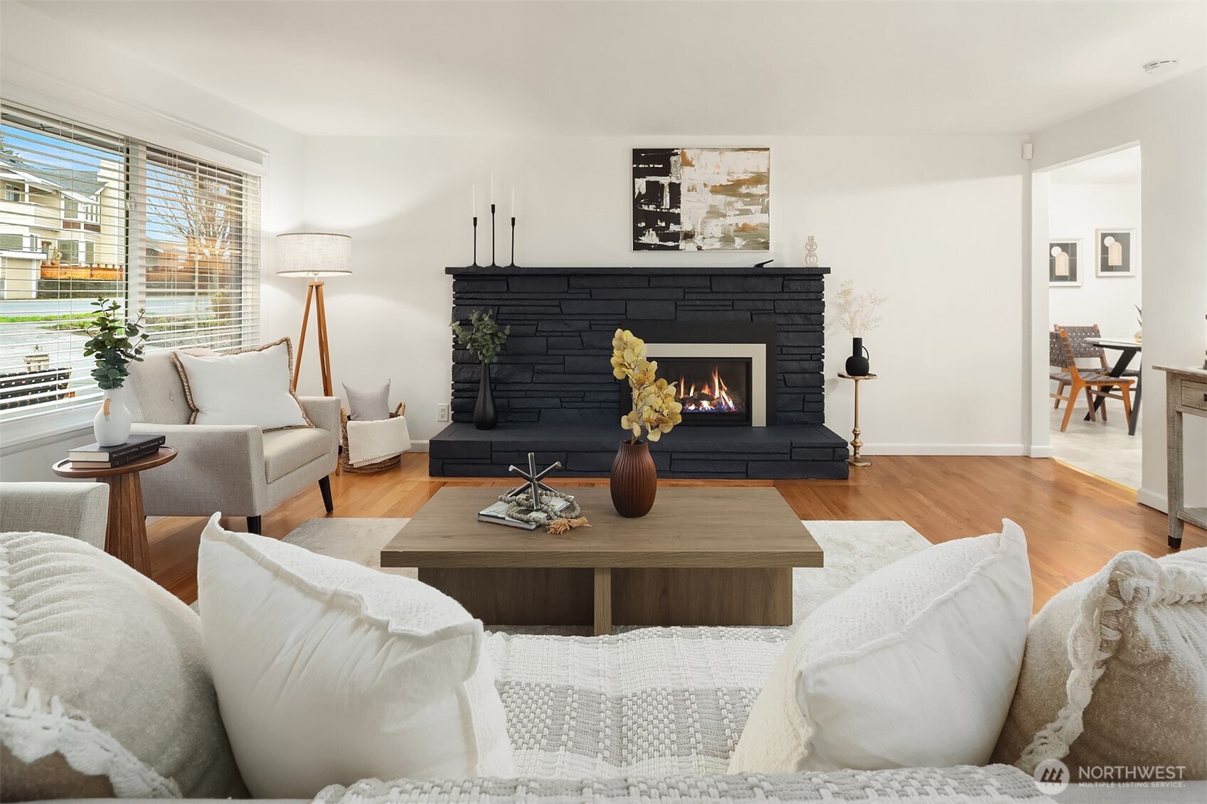 407 3rd Avenue North Edmonds, WA 98020 - Photo 5 of 30