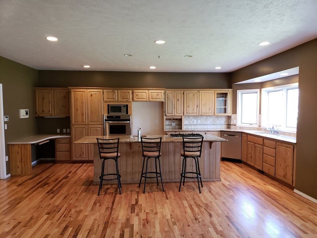 17908 North Saddle Hill Road Colbert, WA 99005 - Photo 4 of 20 Gallery Image 4