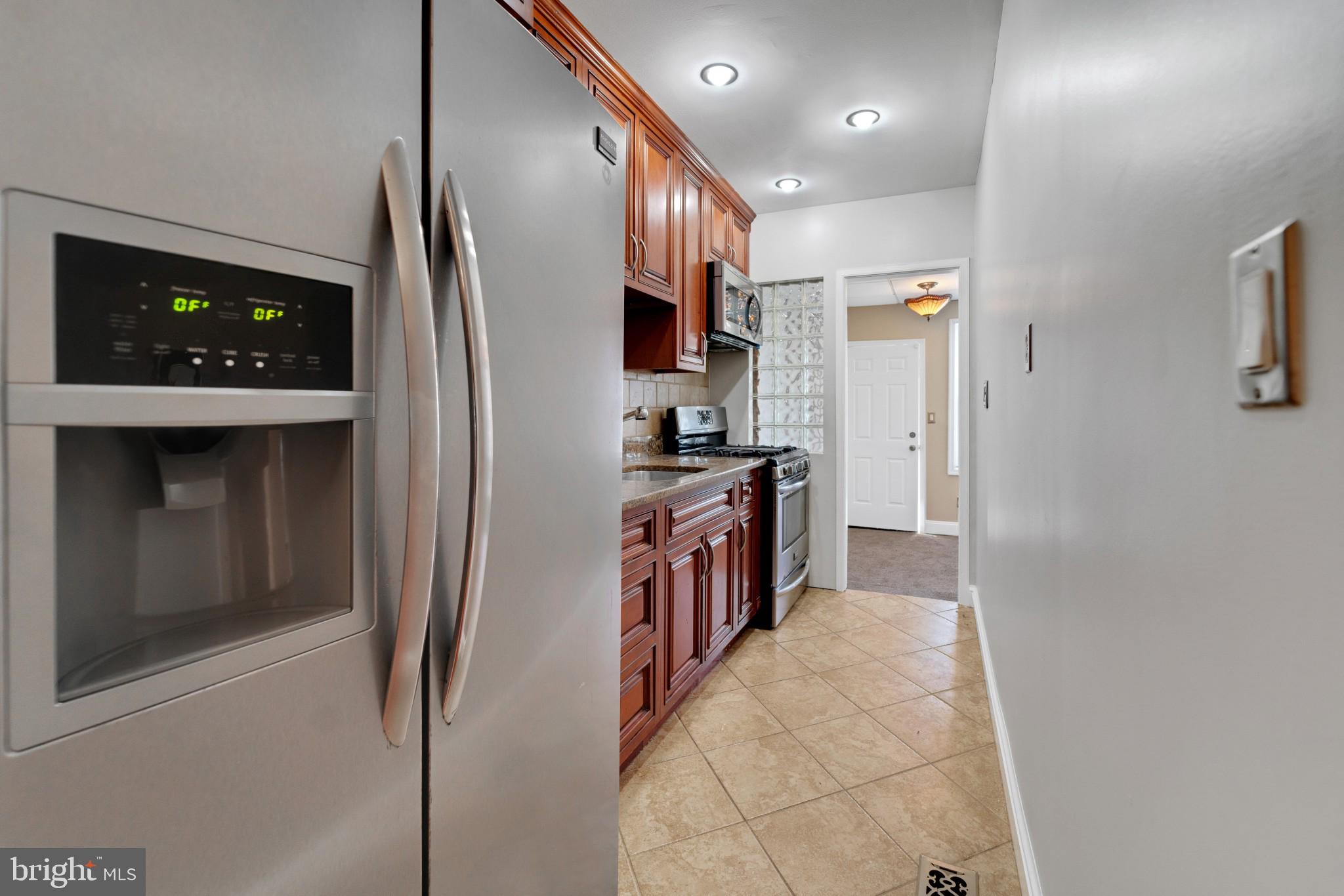 19 Hamilton Street Northeast Washington, DC 20011 - Photo 11 of 31 Unit 1 Kitchen