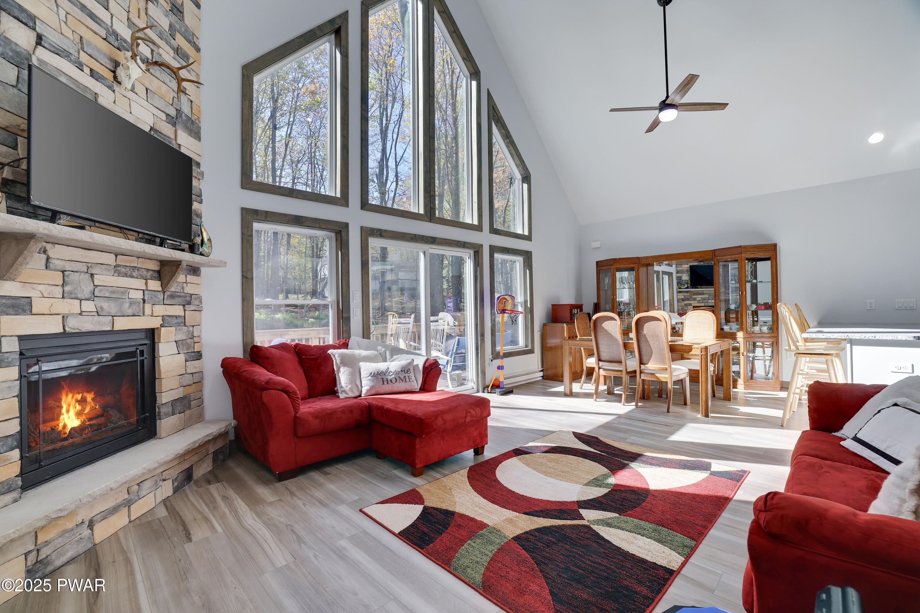 1121 Cobblewood Road Newfoundland, PA 18445 - Photo 3 of 37
