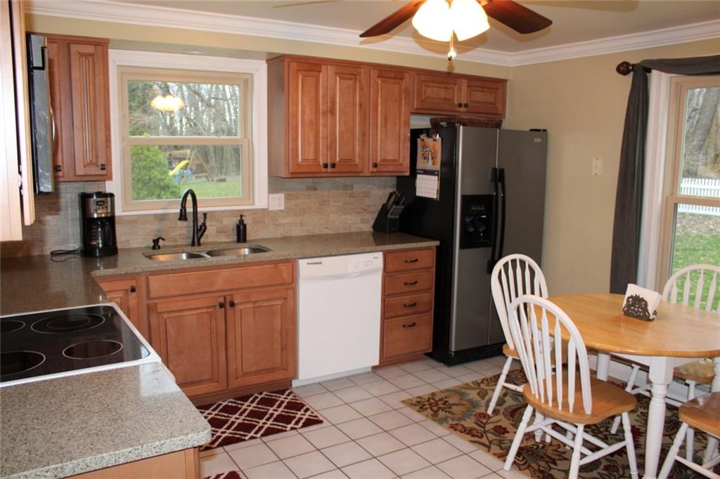 112 Windmill Road Butler, PA 16002 - Photo 2 of 22