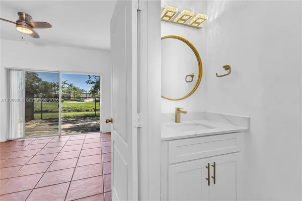 $3,200 | 15750 Southwest 92nd Avenue, Unit 20C, Palmetto Bay, FL 33157