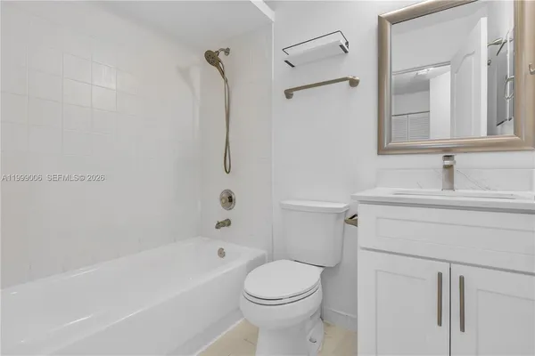 $3,200 | 15750 Southwest 92nd Avenue, Unit 20C, Palmetto Bay, FL 33157