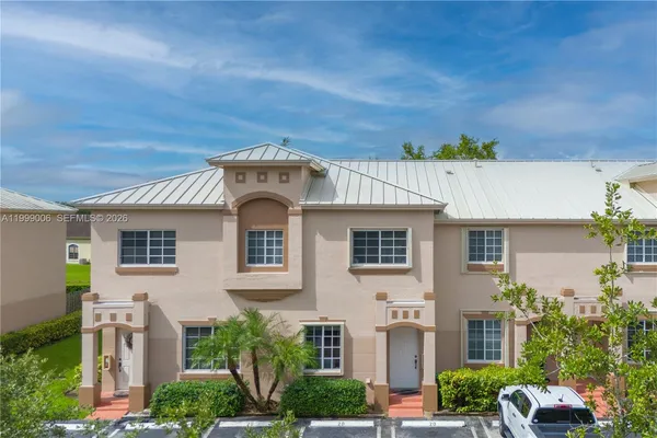 $3,200 | 15750 Southwest 92nd Avenue, Unit 20C, Palmetto Bay, FL 33157