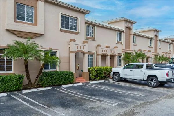 $3,200 | 15750 Southwest 92nd Avenue, Unit 20C, Palmetto Bay, FL 33157