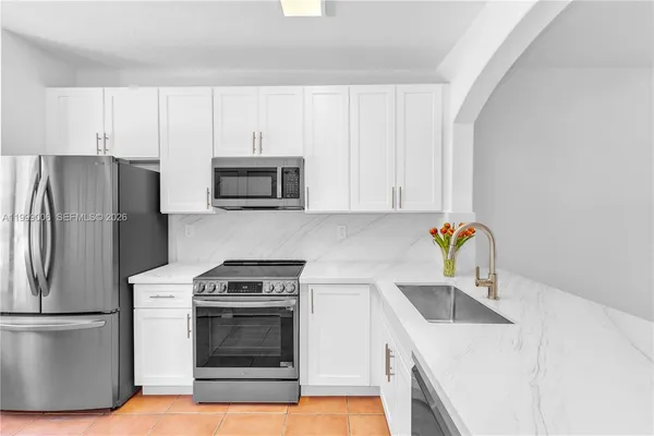 $3,200 | 15750 Southwest 92nd Avenue, Unit 20C, Palmetto Bay, FL 33157