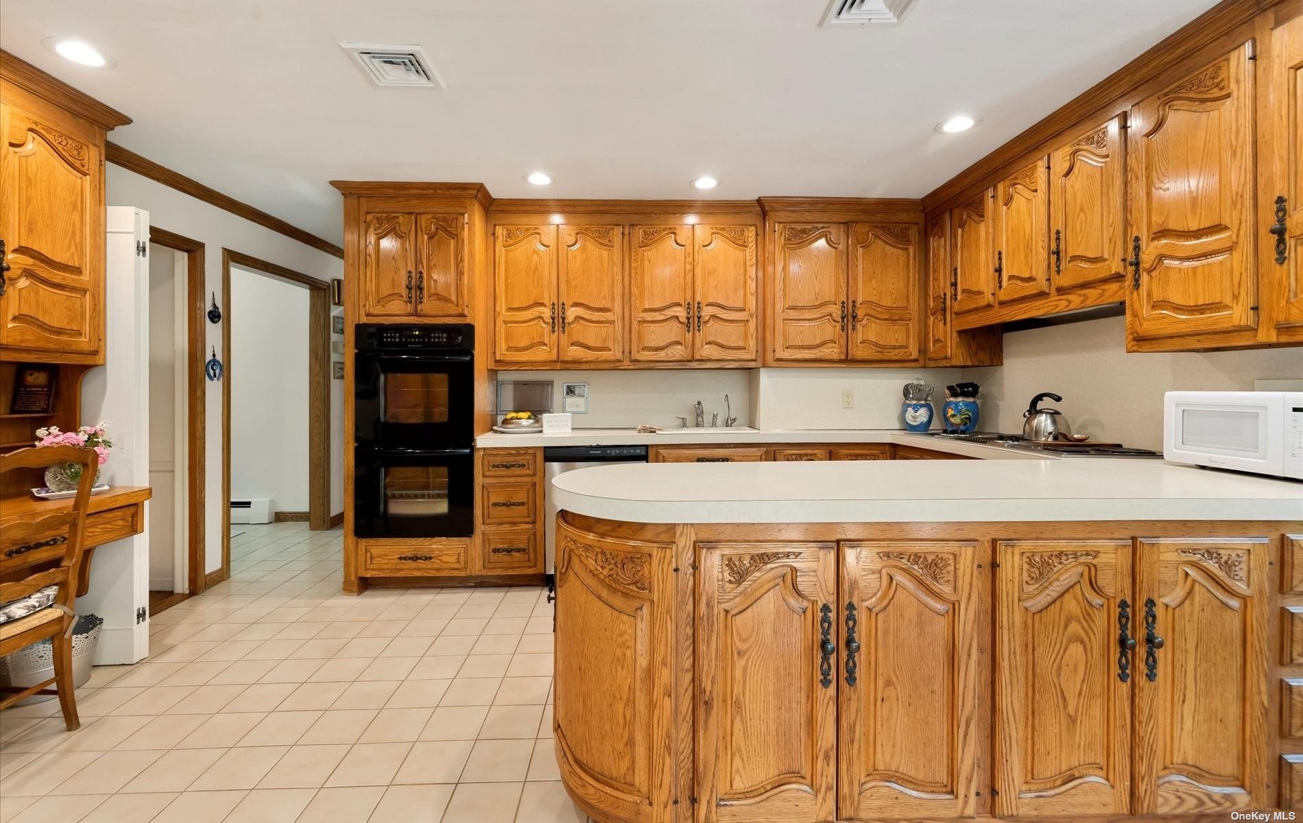 8 Ashleigh Court Glen Cove Ny 11542 Compass