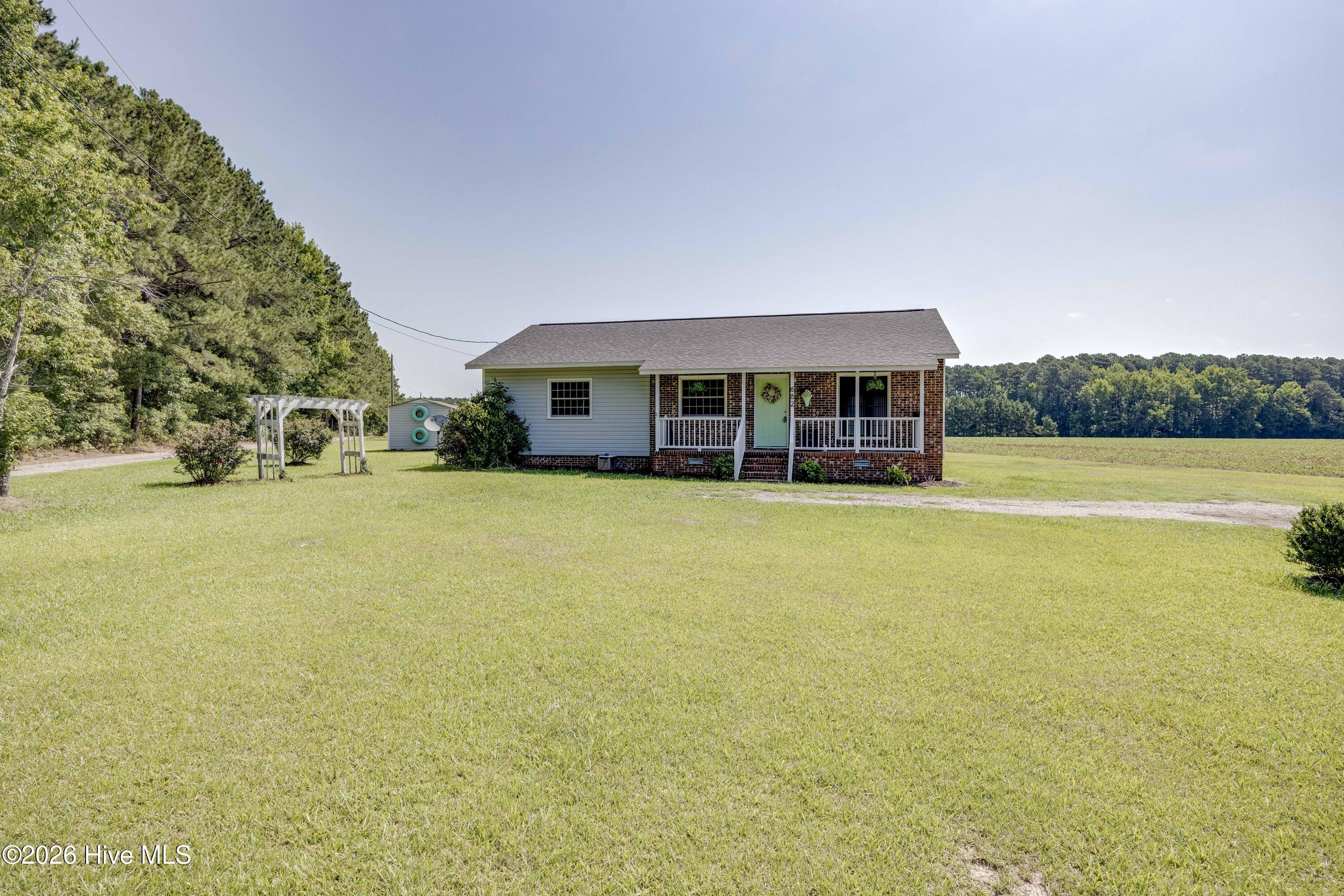 682 Cherry Road Washington, NC 27889 - Photo 2 of 40 Welcome Home to 682 Cherry Rd, Washington, NC!
