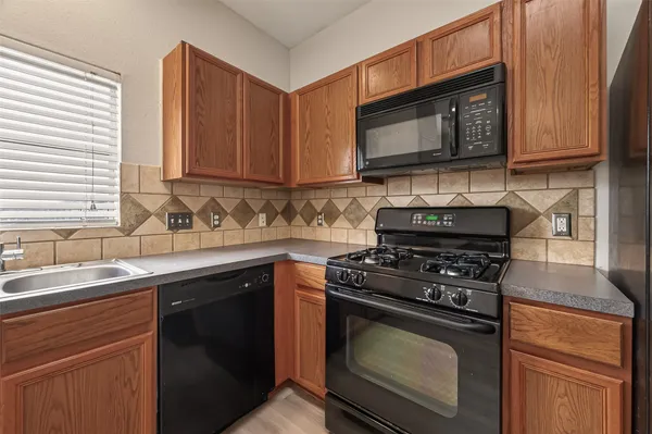 $1,850 | 16847 Mammoth Springs Drive, Houston, TX 77095