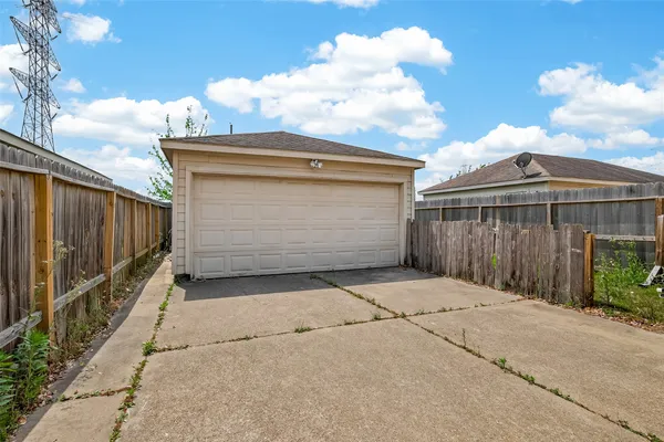 $1,850 | 16847 Mammoth Springs Drive, Houston, TX 77095