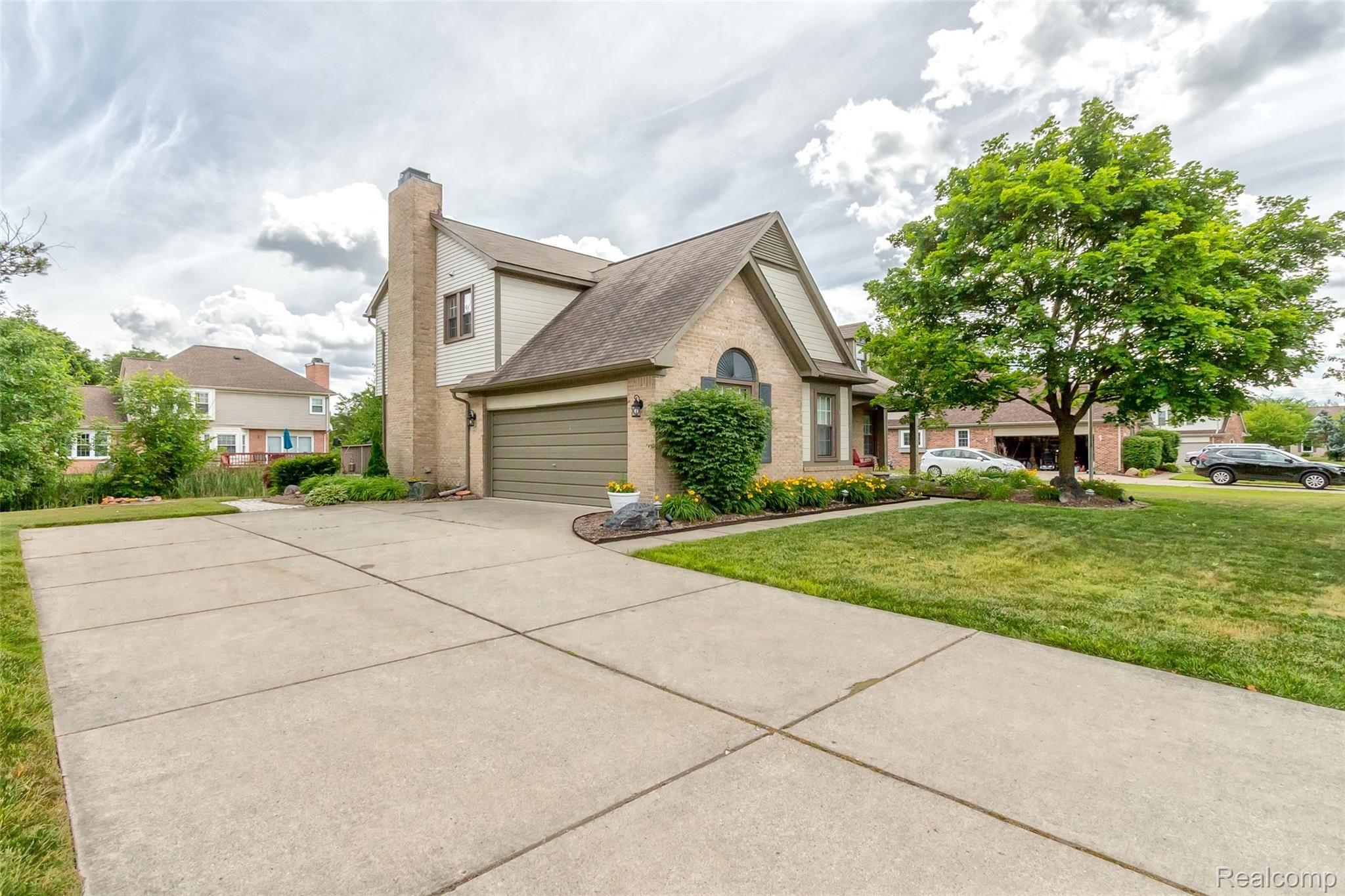 1048 Chelsea Road Canton, MI 48187 - Photo 3 of 37 03.jpg