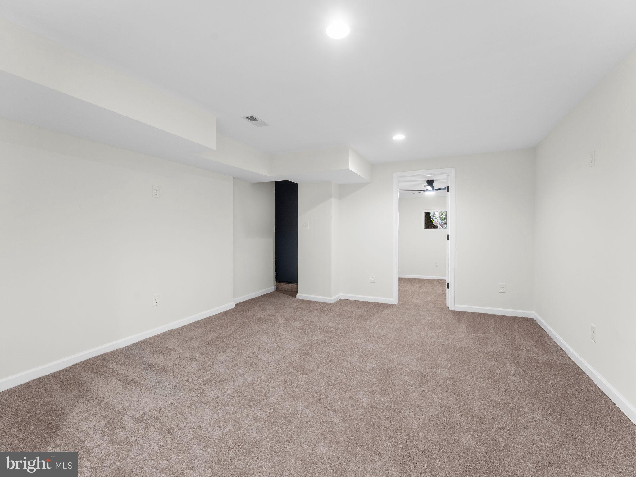 7153 North 19th Street Philadelphia, PA 19126 - Photo 29 of 36