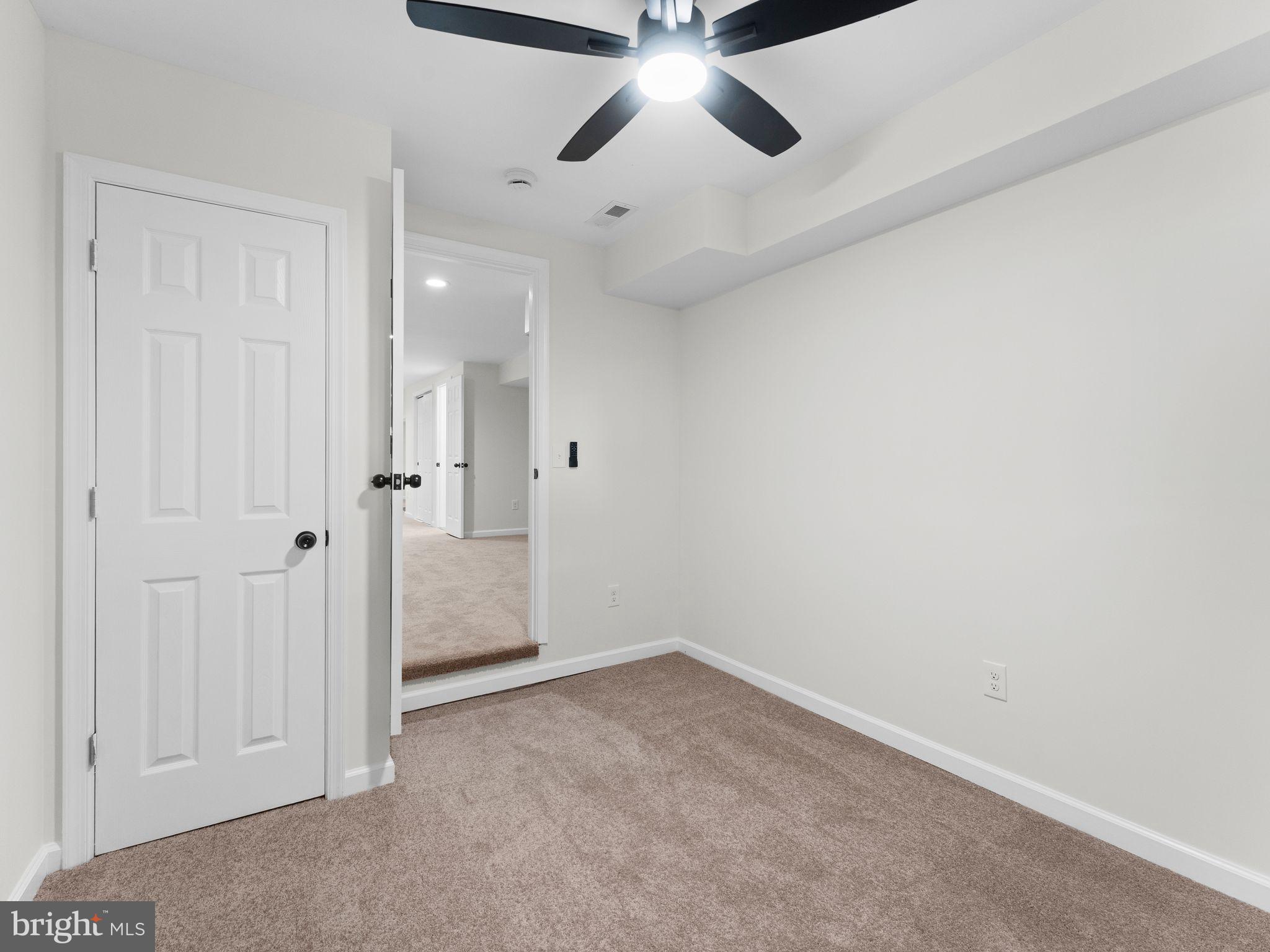 7153 North 19th Street Philadelphia, PA 19126 - Photo 32 of 36