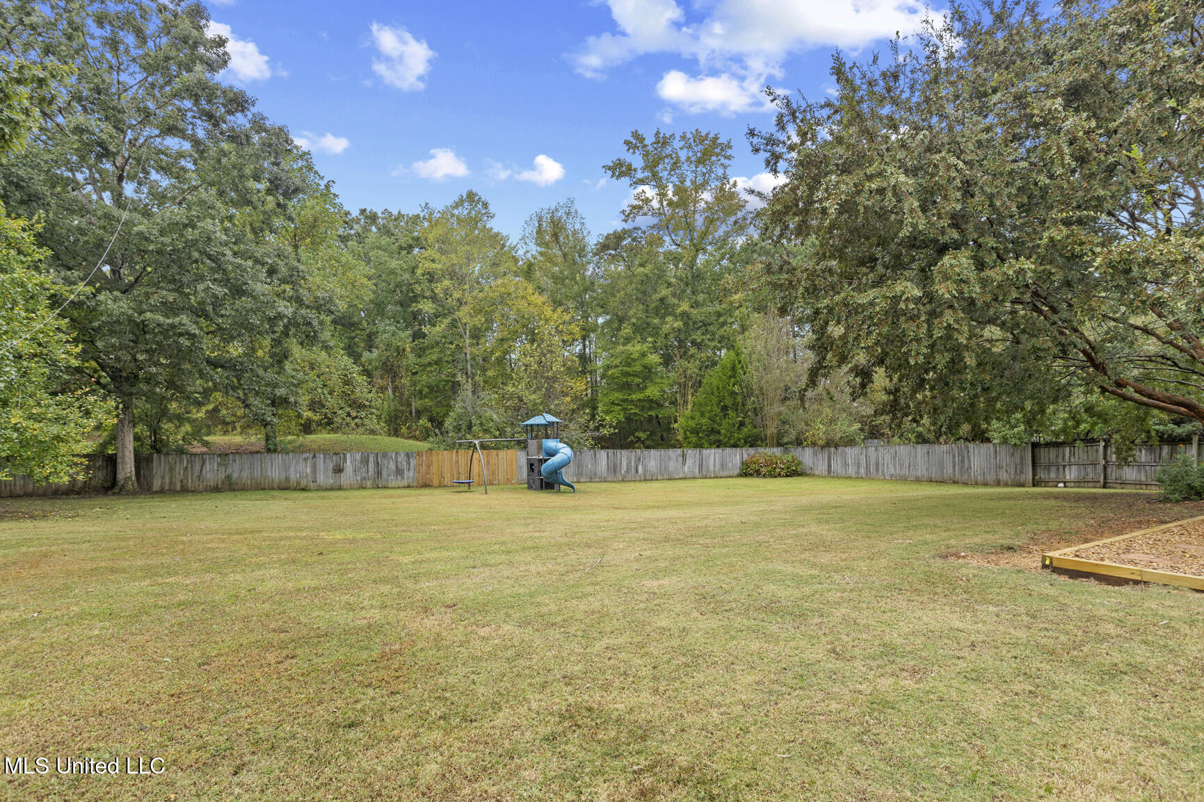 3003 Stonehendge Drive Brandon, MS 39042 - Photo 18 of 21 3003 Stonehenge Dr-23