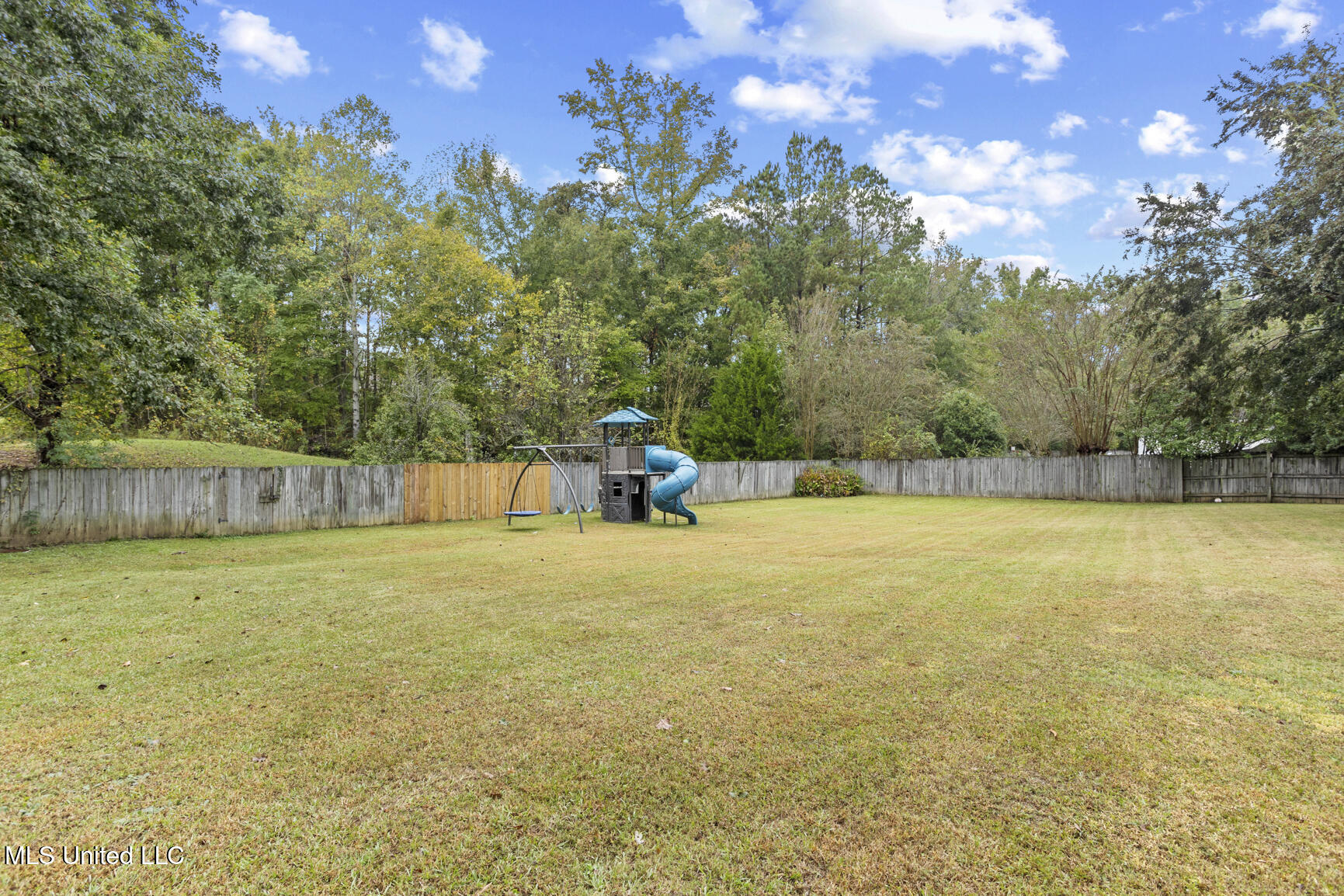 3003 Stonehendge Drive Brandon, MS 39042 - Photo 19 of 21 3003 Stonehenge Dr-25
