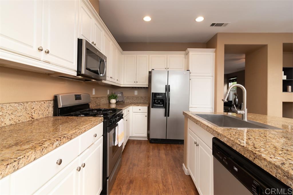 1871 Sheep Ranch Loop Chula Vista, CA 91913 - Photo 12 of 25