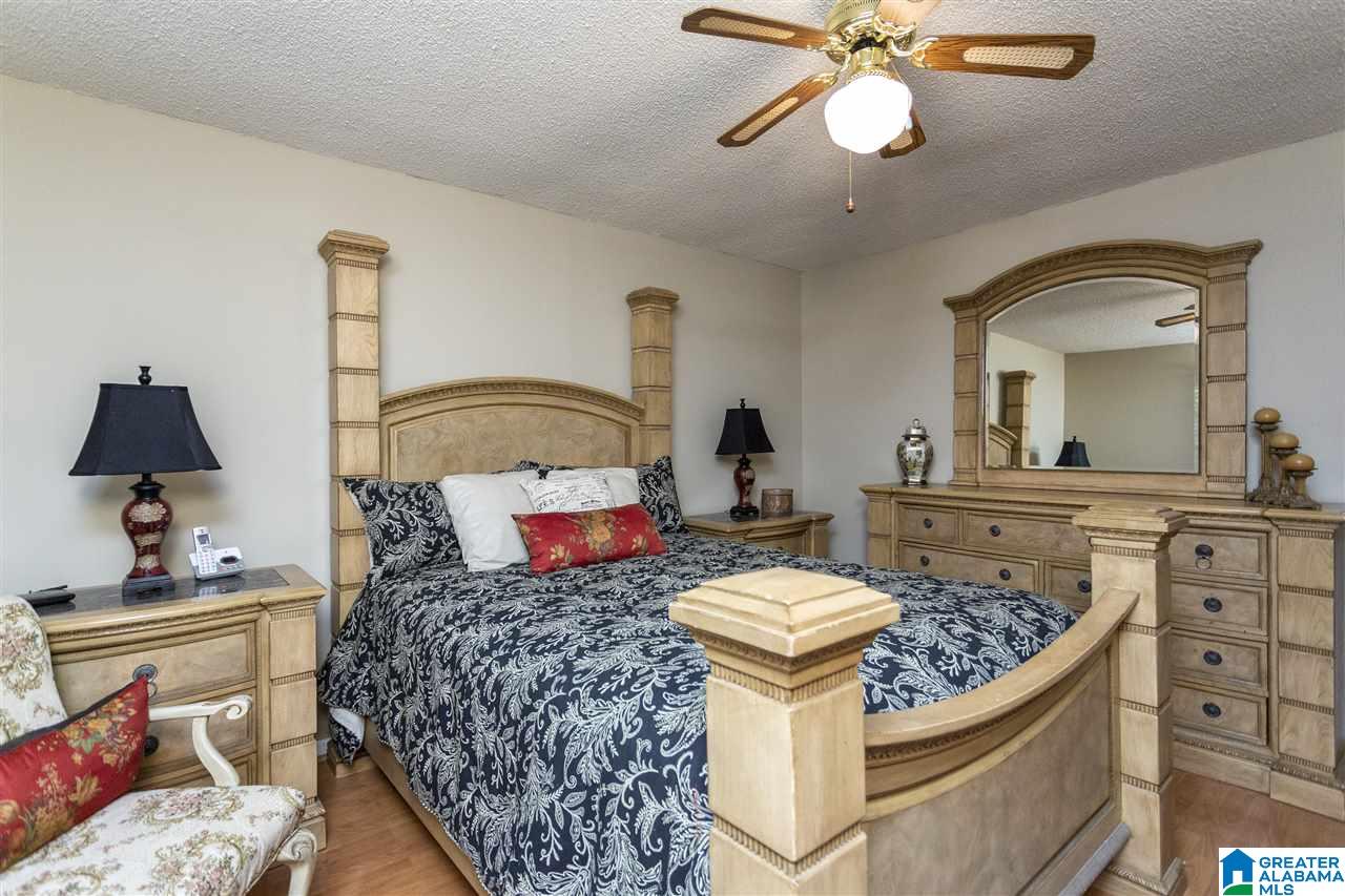 108 Spinnaker Lane Alabaster, AL 35007 - Photo 19 of 37