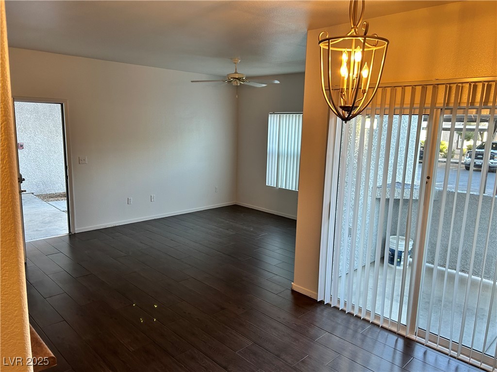 7255 West Sunset Road, Unit 1089 Las Vegas, NV 89113 - Photo 3 of 50 Living Room/Dining room combo