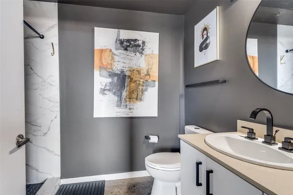 $315,000 | 1001 Belleview Street, Unit 602, Dallas, TX 75215