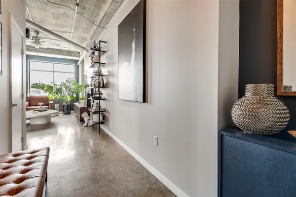 $315,000 | 1001 Belleview Street, Unit 602, Dallas, TX 75215