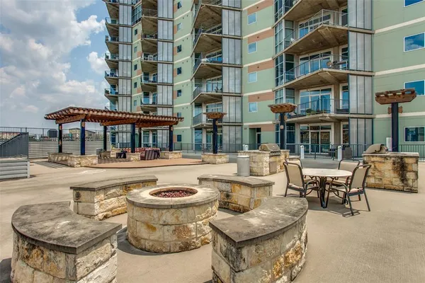 $315,000 | 1001 Belleview Street, Unit 602, Dallas, TX 75215