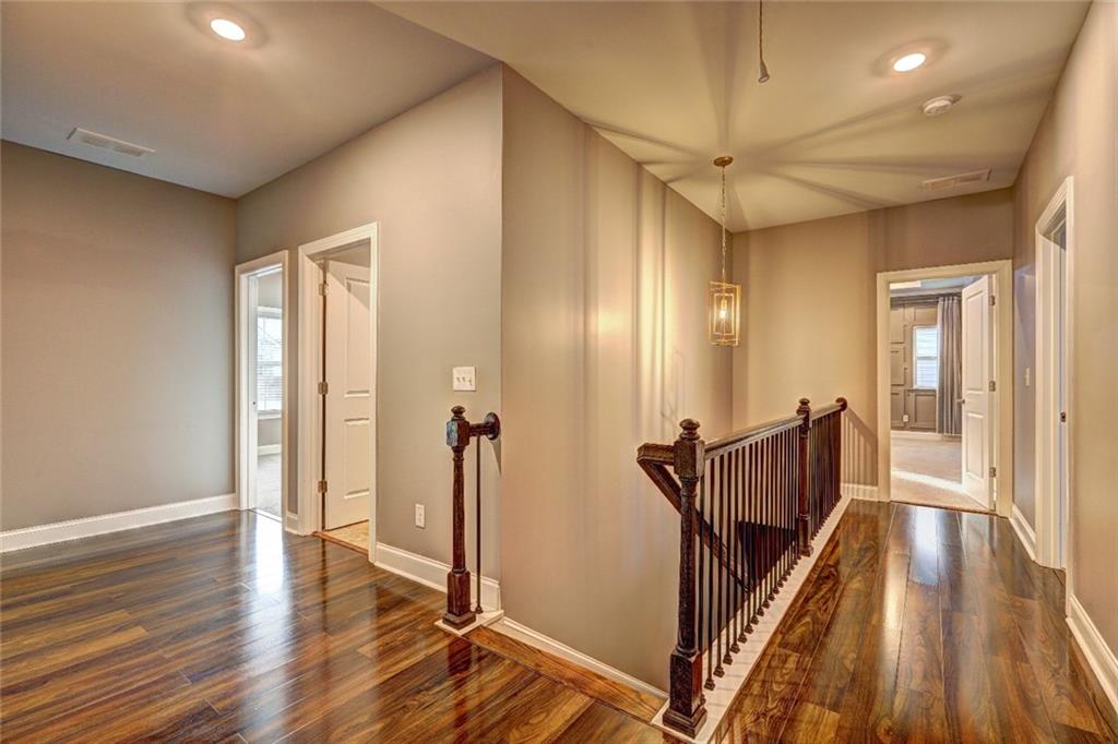 4527 Bridgeway Road Atlanta, GA 30331 - Photo 7 of 30