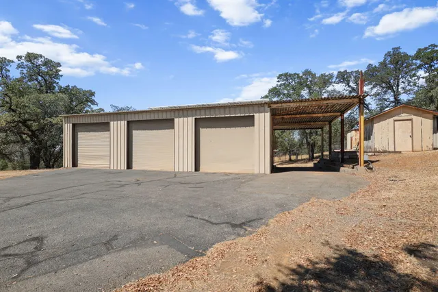 $545,000 | 23038 Elk Trail East, Redding, CA 96003