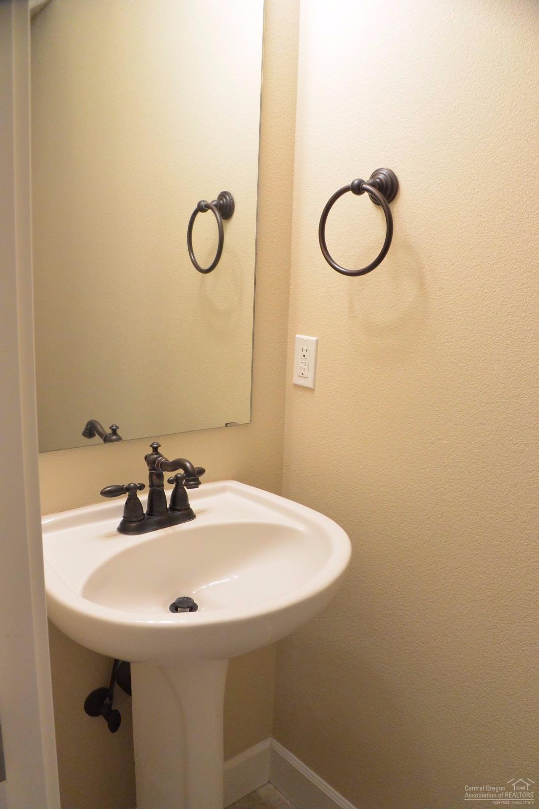20668 Cherry Tree Lane Bend, OR 97702 - Photo 17 of 24 Additional Photo