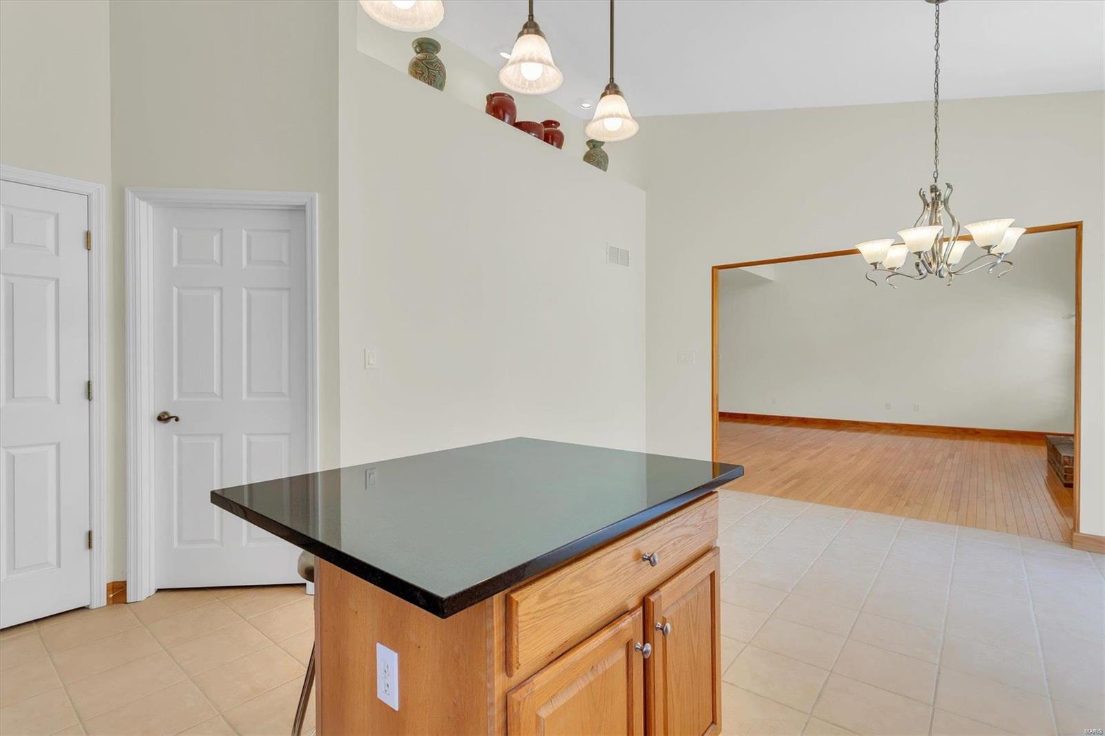 786 Debula Drive Ballwin, MO 63021 - Photo 14 of 42