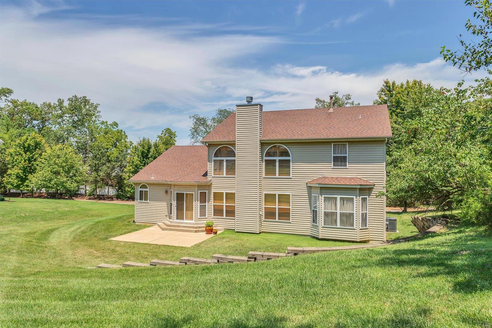 786 Debula Drive Ballwin, MO 63021 - Photo 2 of 42