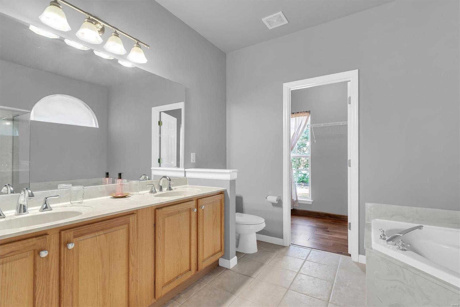 786 Debula Drive Ballwin, MO 63021 - Photo 25 of 42