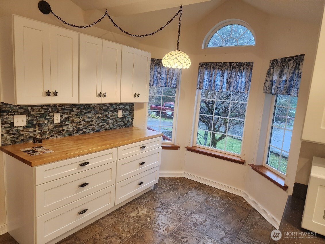 723 Trinity Court Southwest Ocean Shores, WA 98569 - Photo 14 of 39