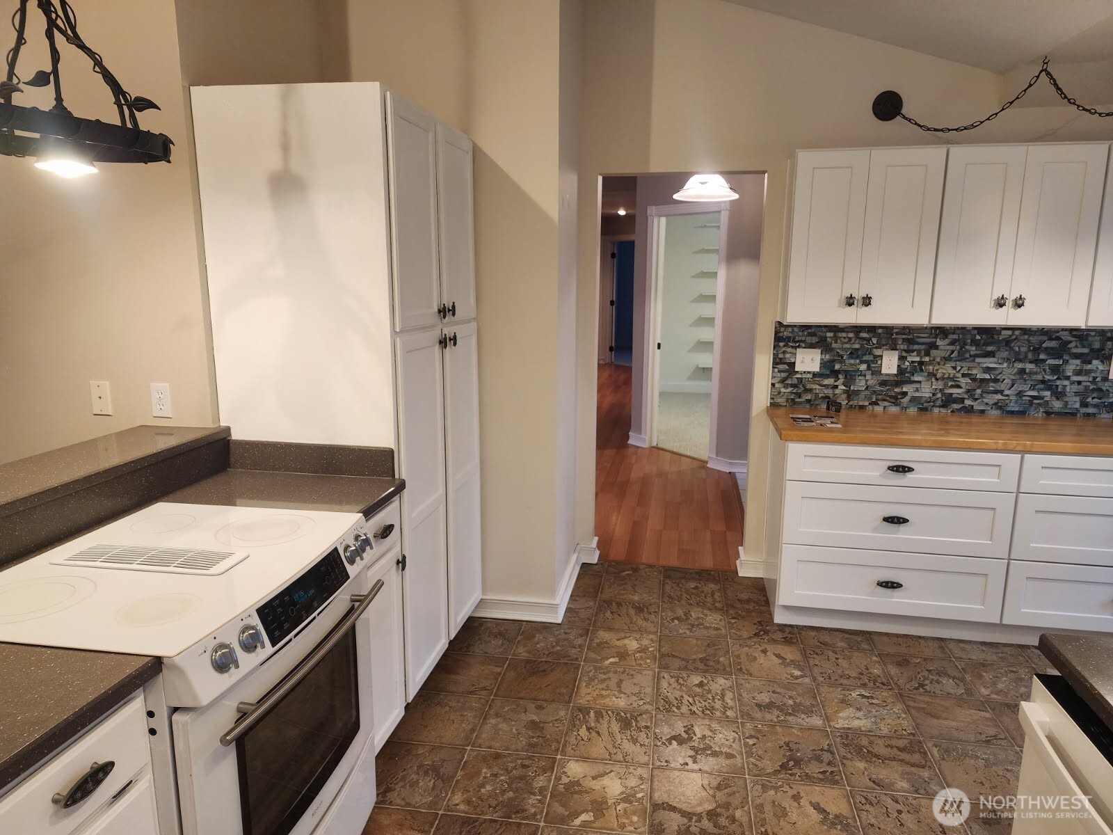 723 Trinity Court Southwest Ocean Shores, WA 98569 - Photo 15 of 39