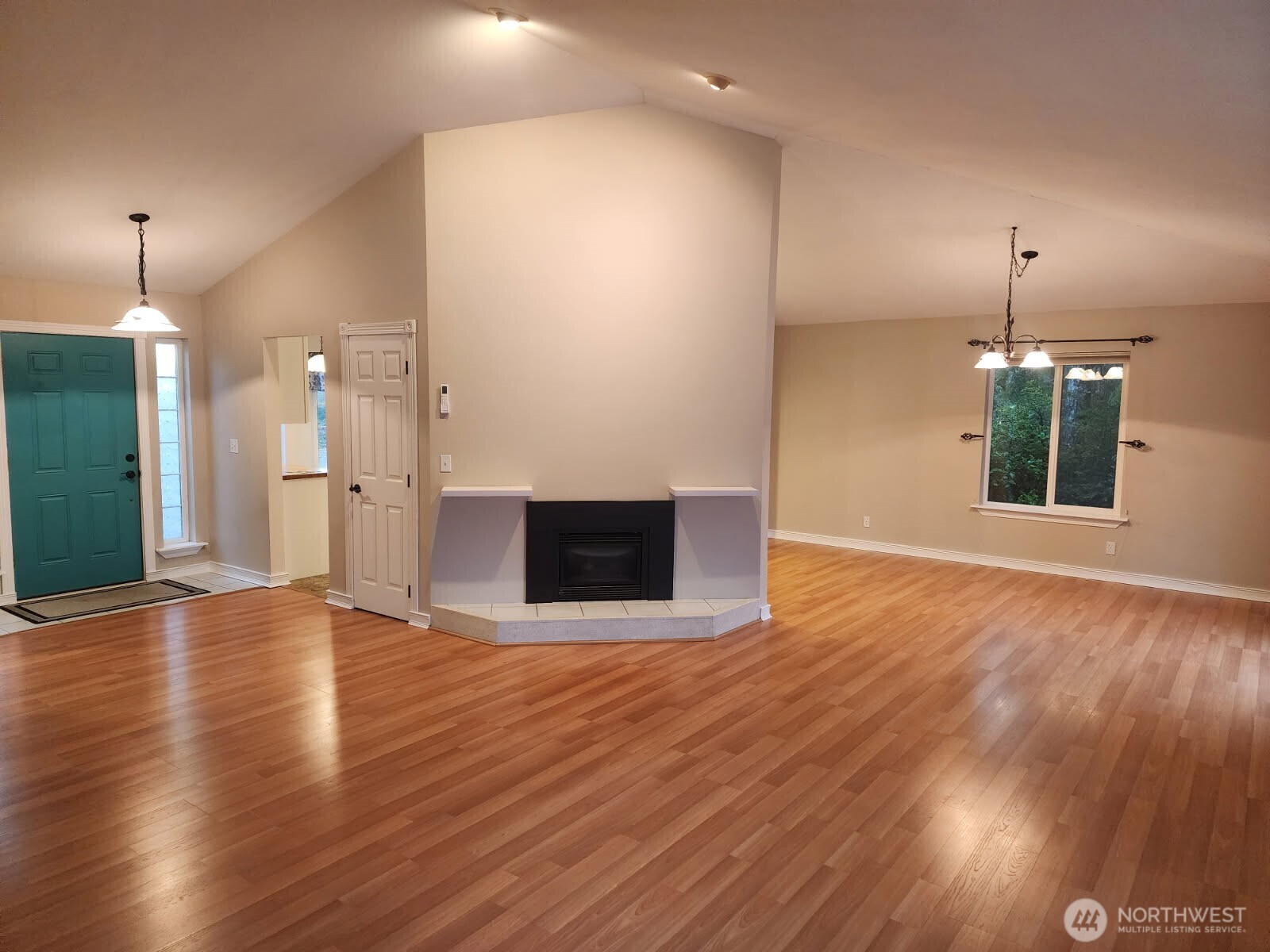 723 Trinity Court Southwest Ocean Shores, WA 98569 - Photo 5 of 39