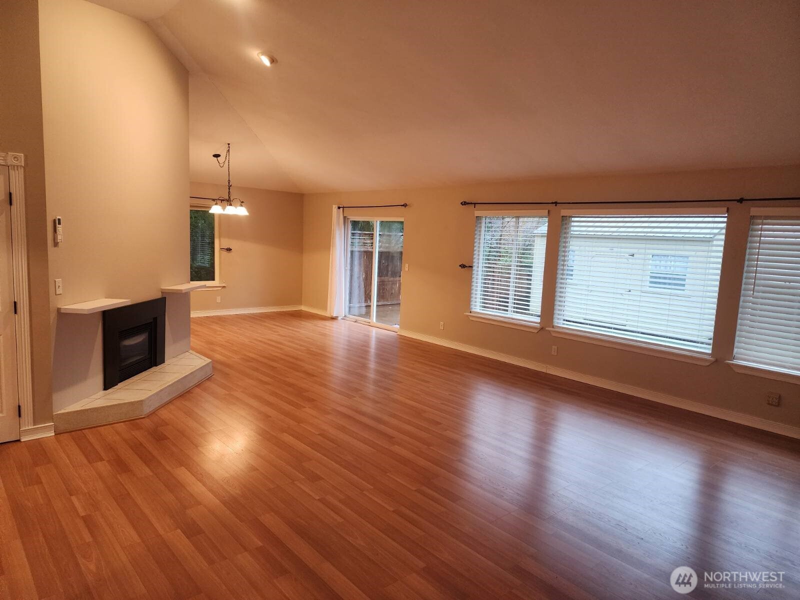 723 Trinity Court Southwest Ocean Shores, WA 98569 - Photo 9 of 39