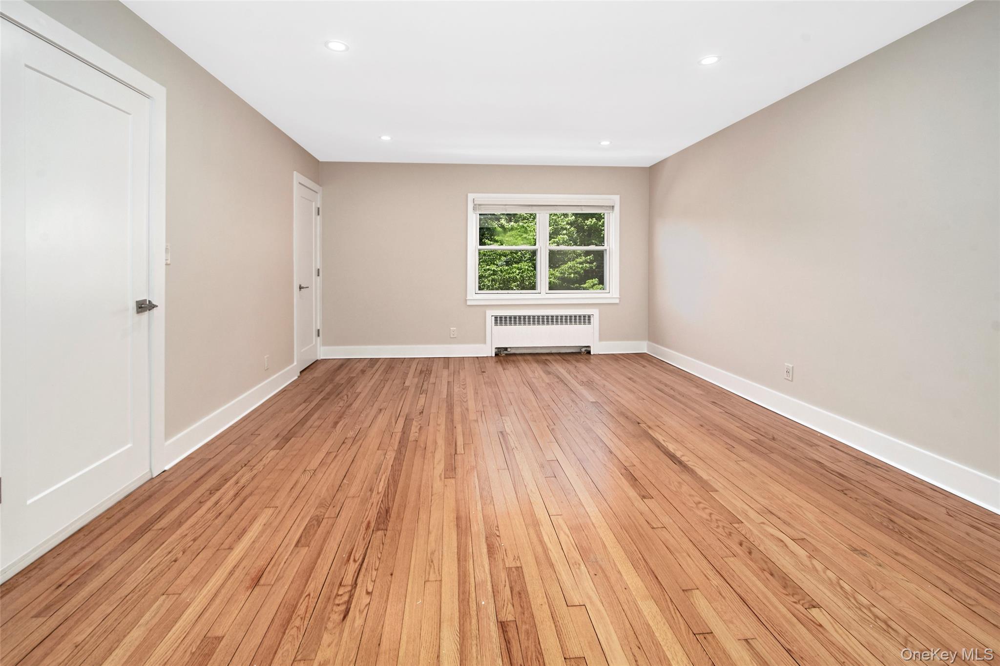 24 Wappanocca Avenue, Unit J Rye, NY 10580 - Photo 3 of 12