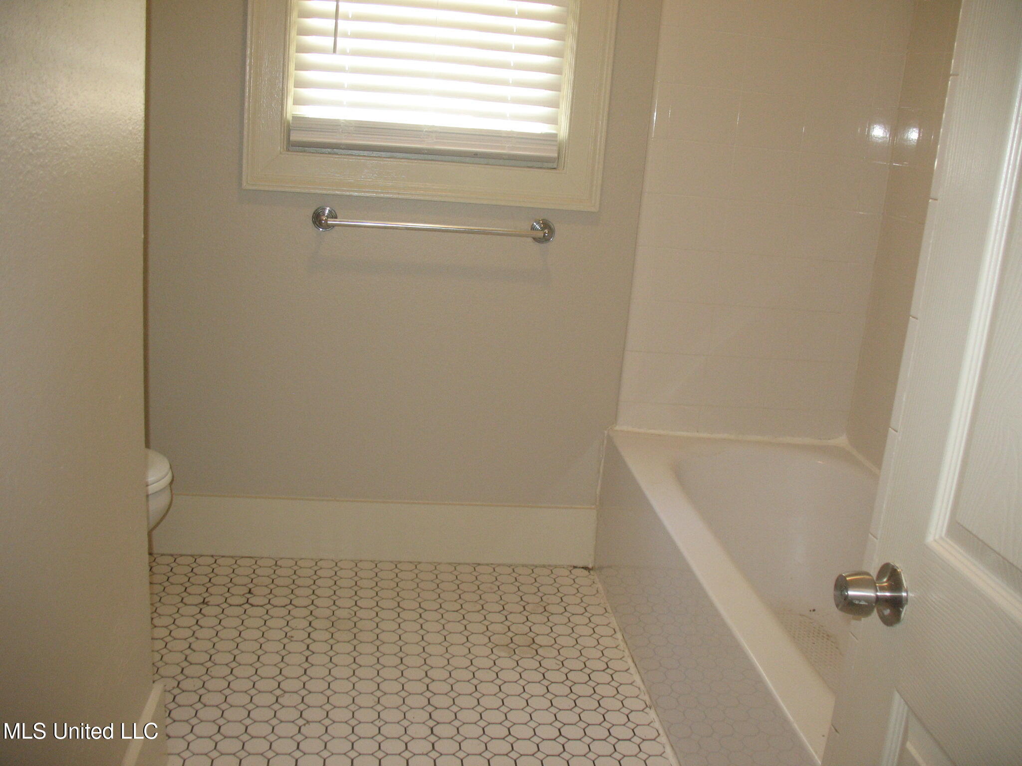 1803 Wightman Street Jackson, MS 39202 - Photo 18 of 26 IMG_0452