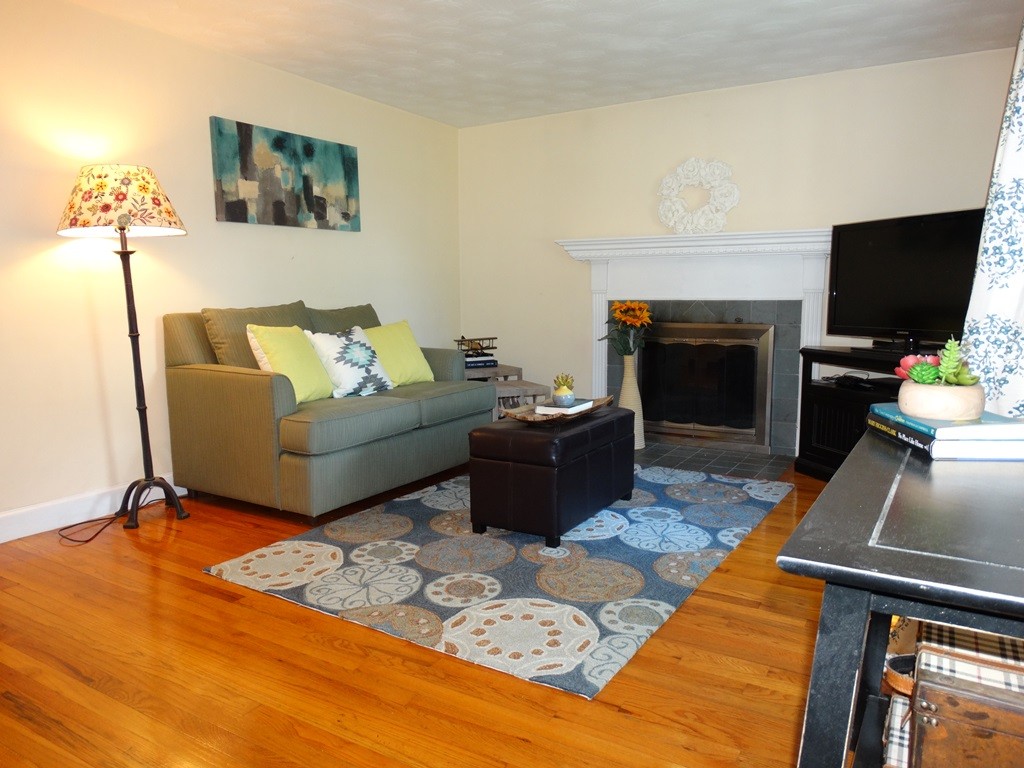24 Roberts Road Ashland, MA 01721 - Photo 6 of 18 Gallery Image 6