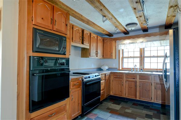 189 White Pond Road Hudson, MA 01749 - Photo 15 of 30 Gallery Image 15