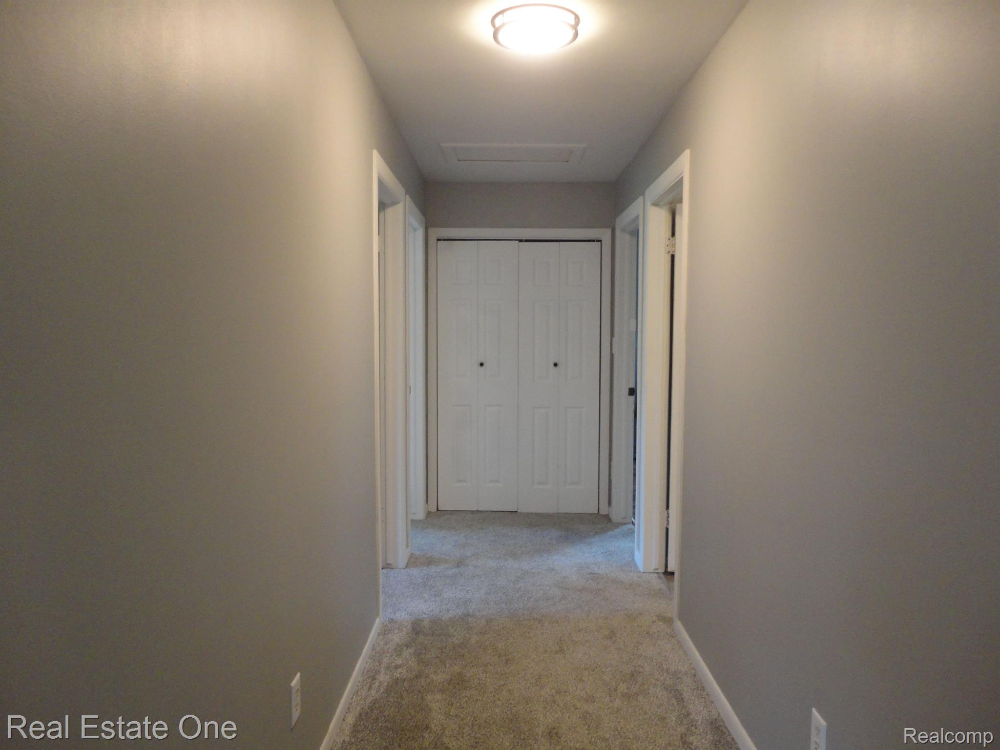 5172 Stimson Road Davison, MI 48423 - Photo 19 of 44 Extra wide hallway to bedrooms