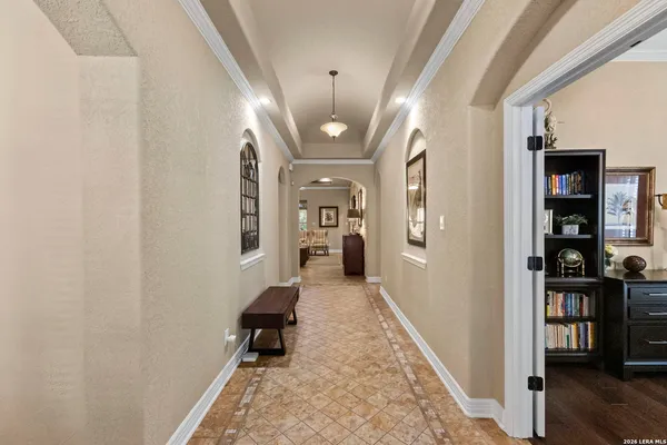 $789,900 | 30210 Setterfeld Circle, Fair Oaks Ranch, TX 78015