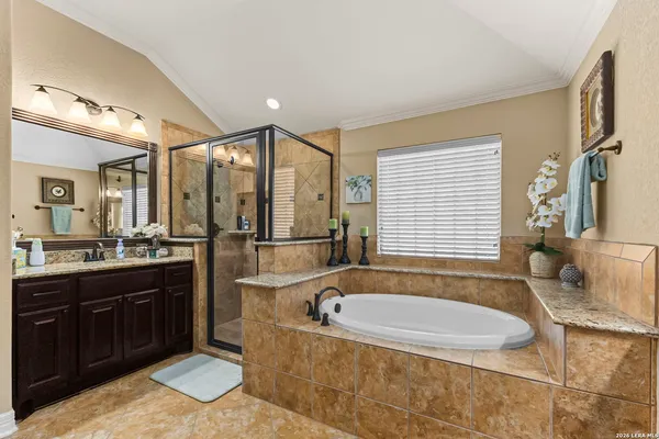 $789,900 | 30210 Setterfeld Circle, Fair Oaks Ranch, TX 78015