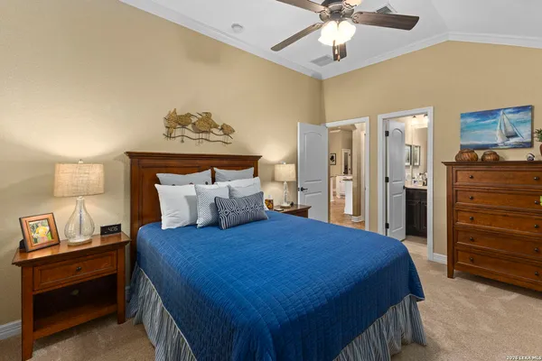 $789,900 | 30210 Setterfeld Circle, Fair Oaks Ranch, TX 78015