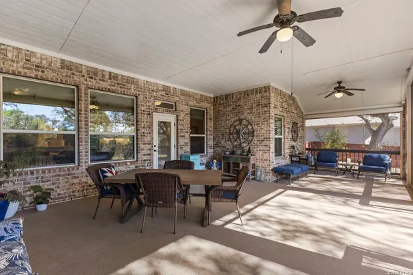 $789,900 | 30210 Setterfeld Circle, Fair Oaks Ranch, TX 78015